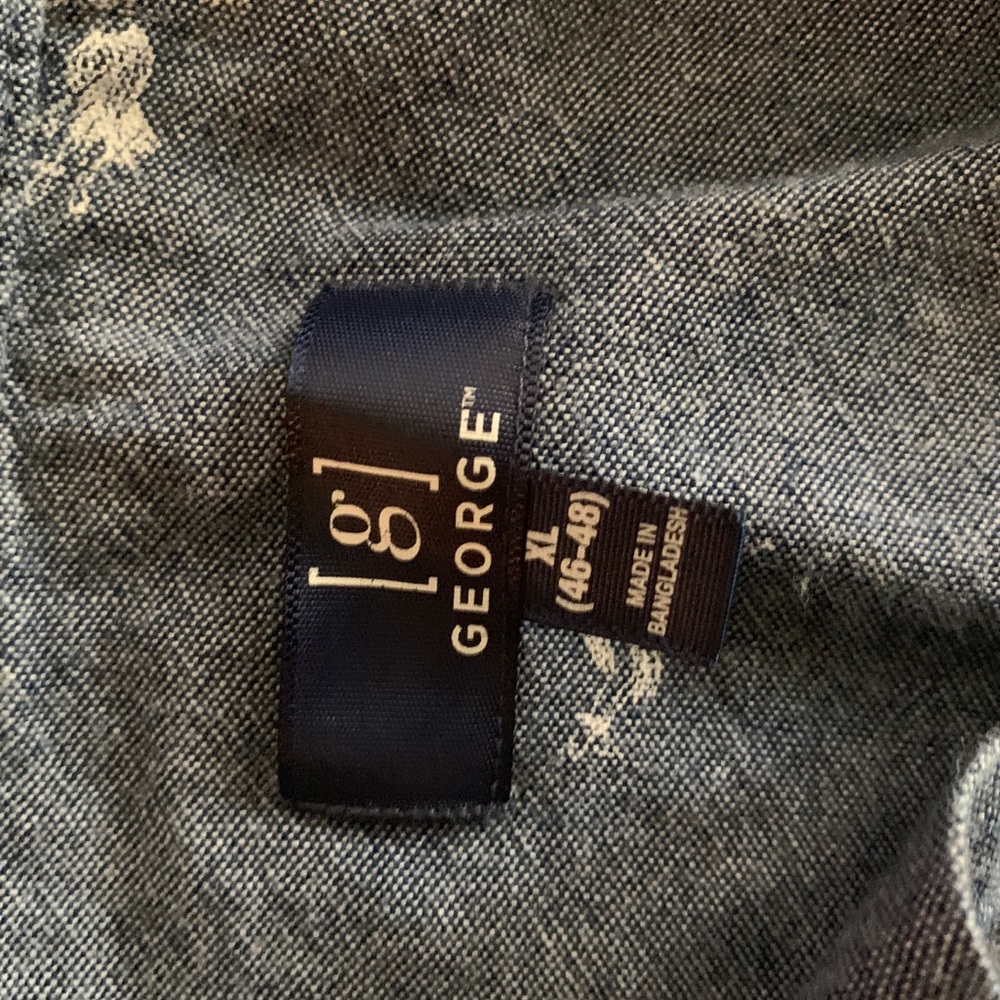 Short-Sleeve Button Up - Picture 3 of 3